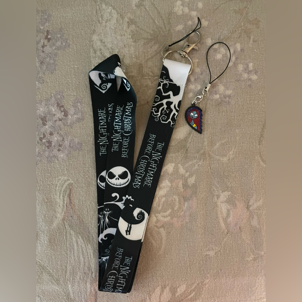 NBC Lanyard & Keychains - Picture 2 of 6